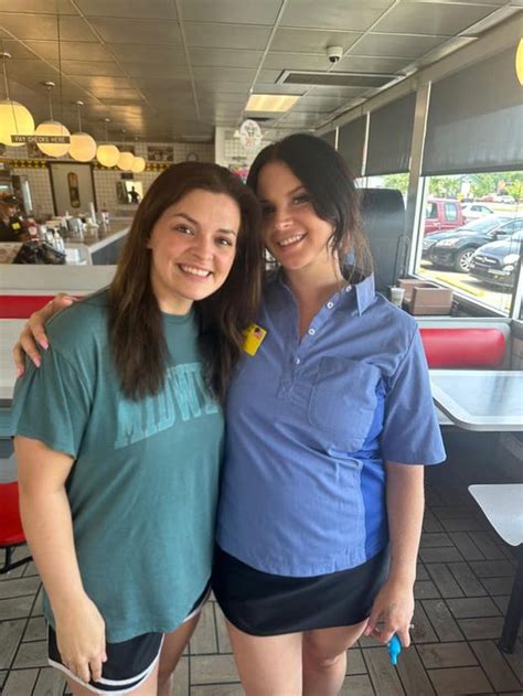 Smothered, covered, starstruck: Lana Del Rey spotted working at Waffle House in Alabama